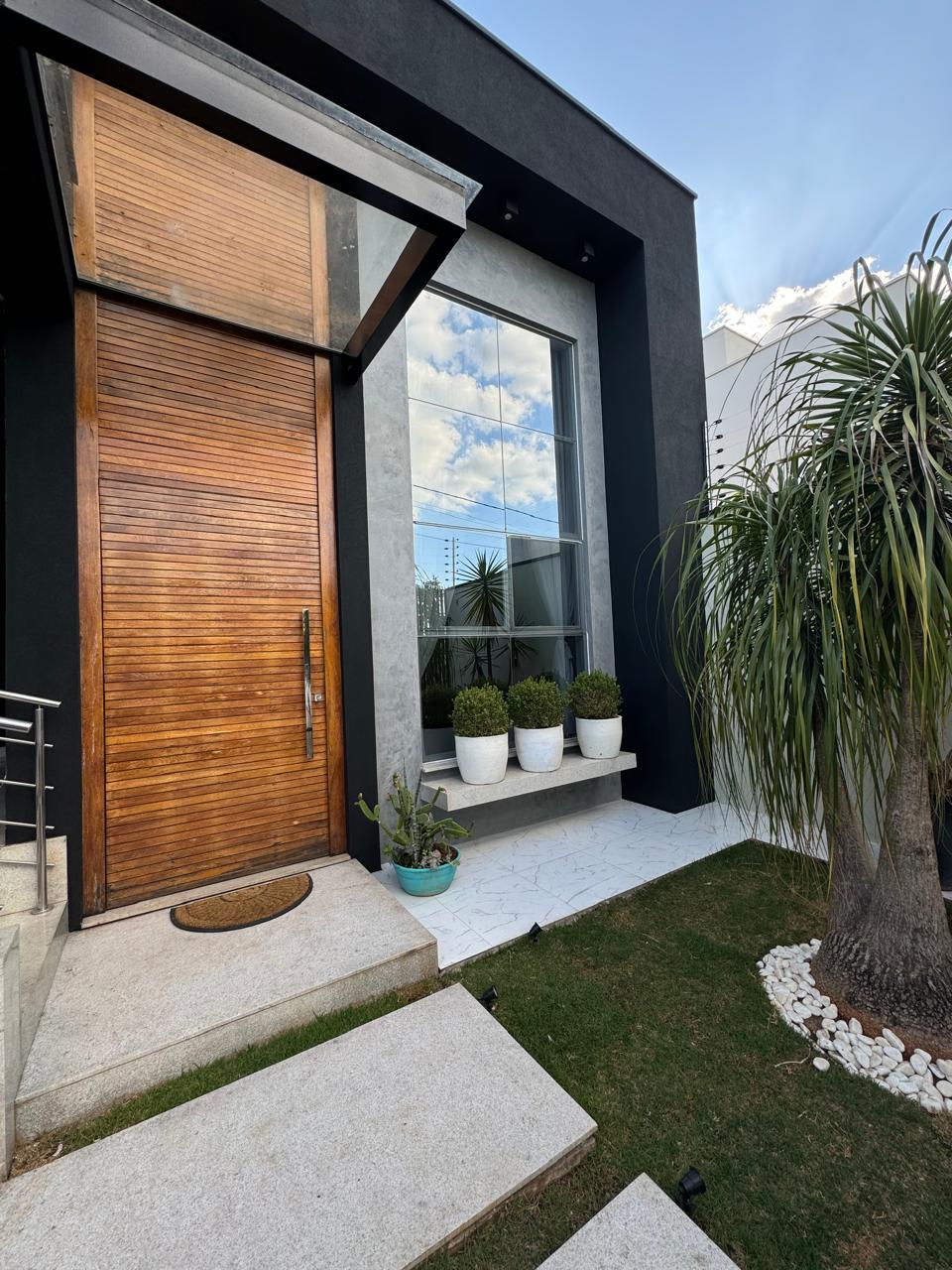 WhatsApp Image 2025-09-24 at 11.32.52 (1)