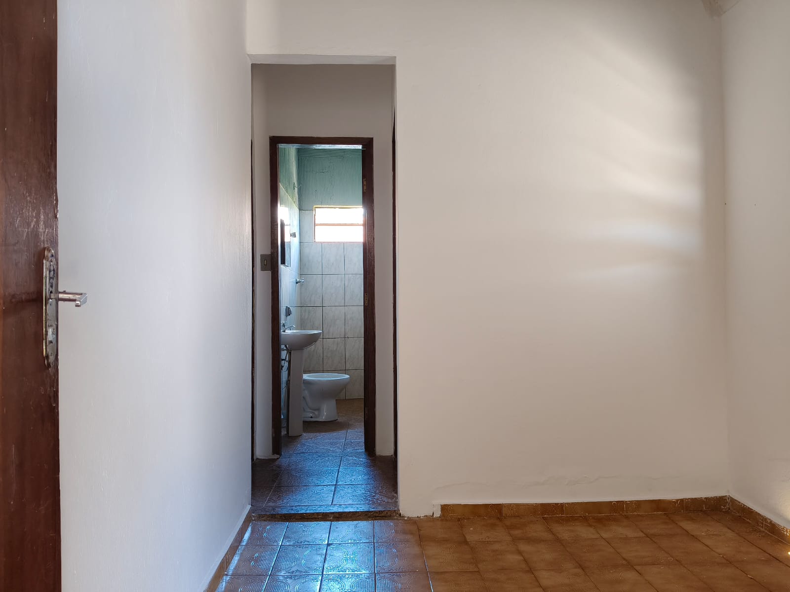 WhatsApp Image 2025-11-19 at 12.06.43 (1)