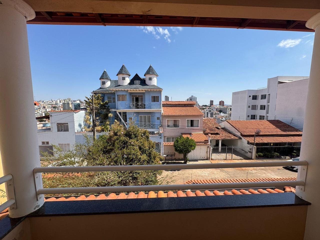š” Casa para locação ā Bairro Olaria!