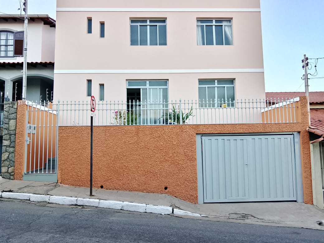 🏡 Casa disponível para locação – Cruzeiro do Sul!