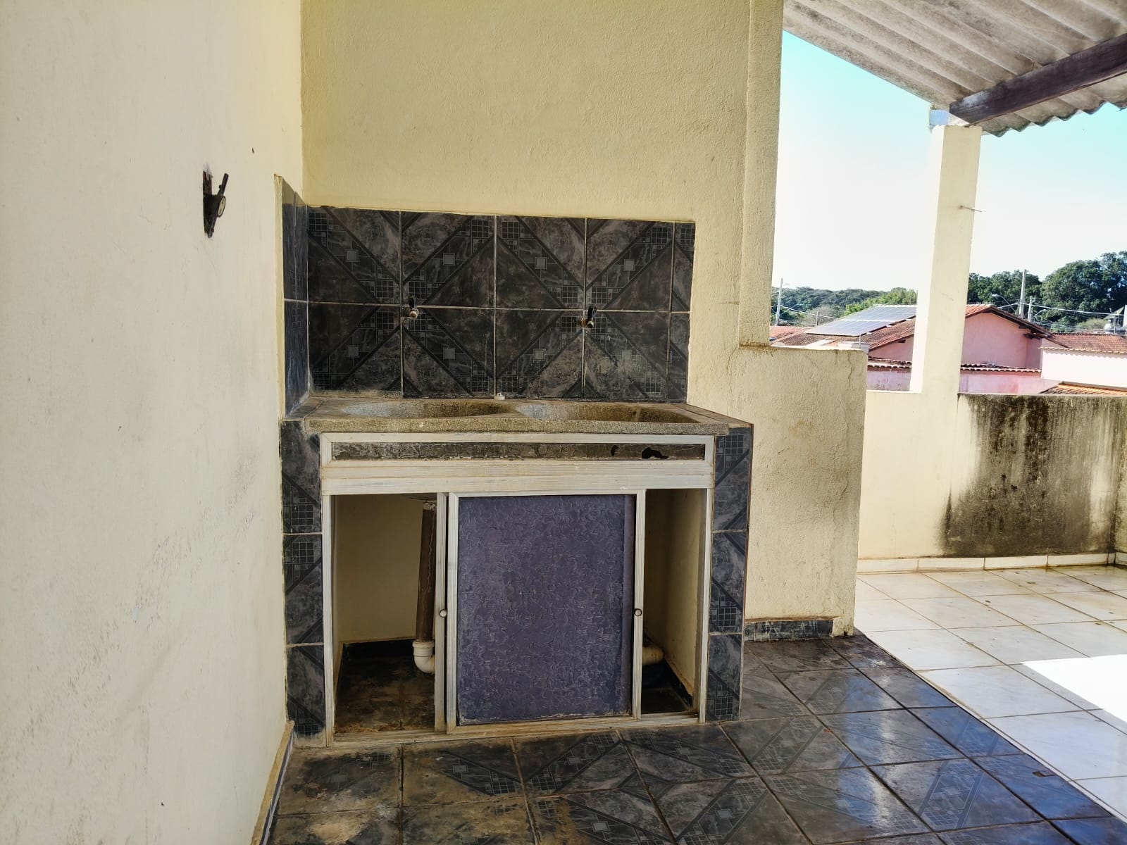🏢 Apartamento disponível para locação – Centro de Ijaci! - Imagem 8