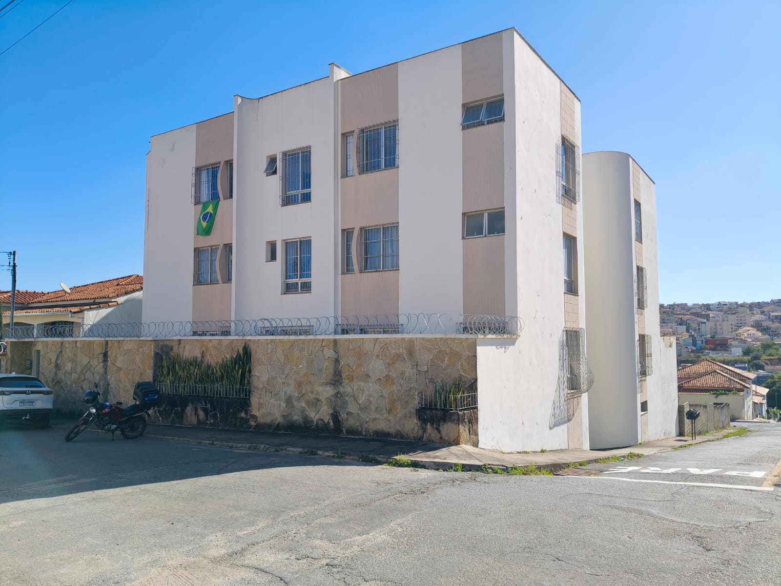 🏢 Apartamento disponível para locação – Jardim Floresta!