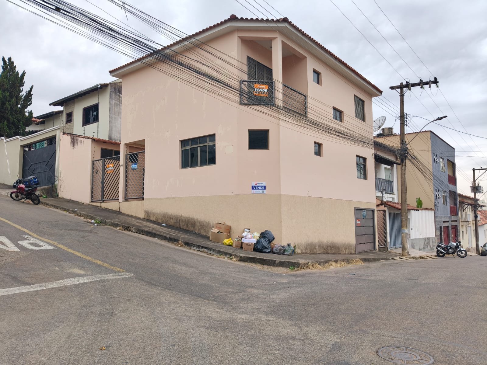 🏡 Casa disponível para locação e venda – Jardim Fabiana!
